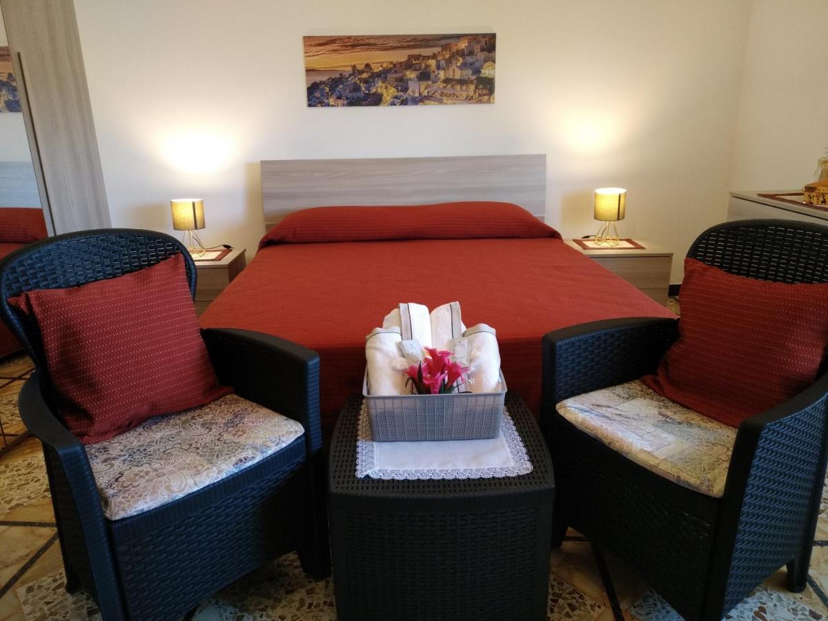 Casa Donna Franca Apartment กัสตีลโยเน ดิ ซิชีเลีย ภายนอก รูปภาพ